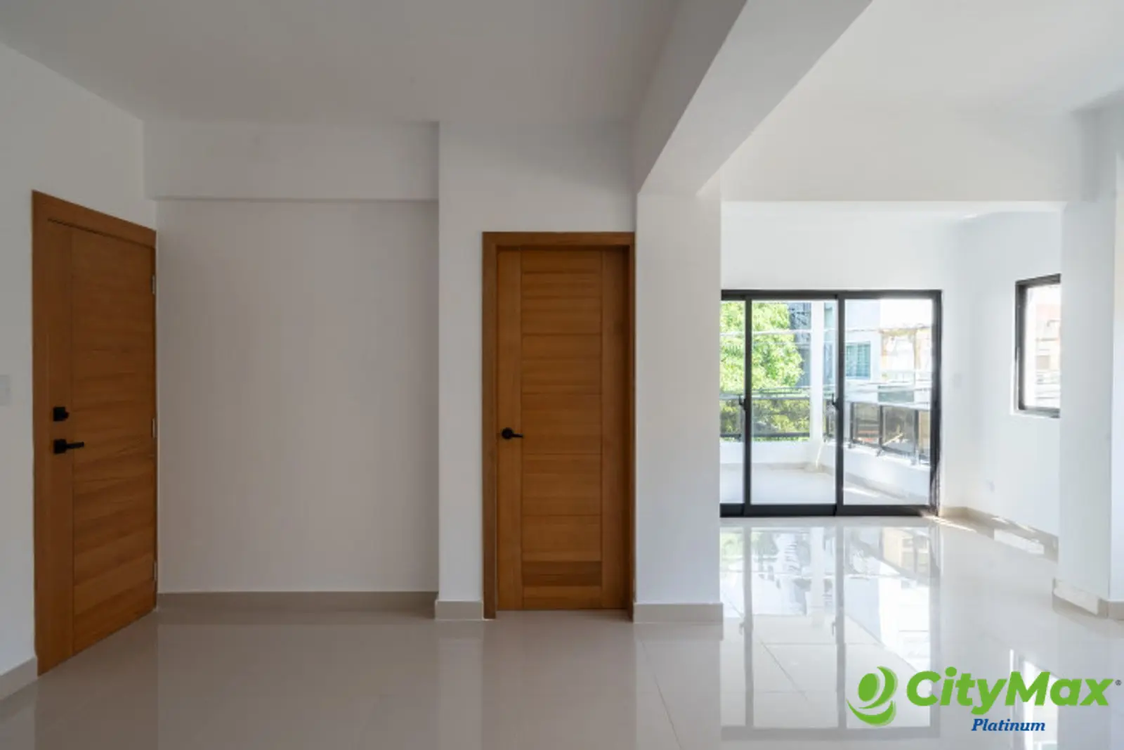 Moderno e innovador apto. en venta en Jardines del Sur - foto 1