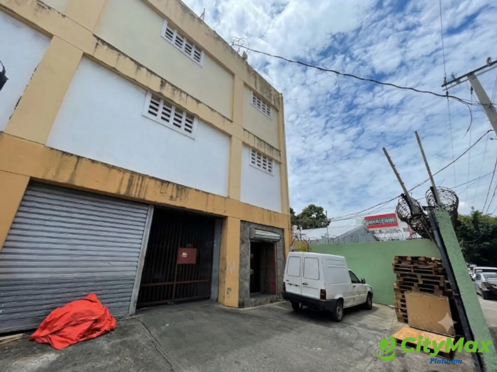 Edificio Comercial en Venta o Alquiler Ensanche Kennedy - foto 1