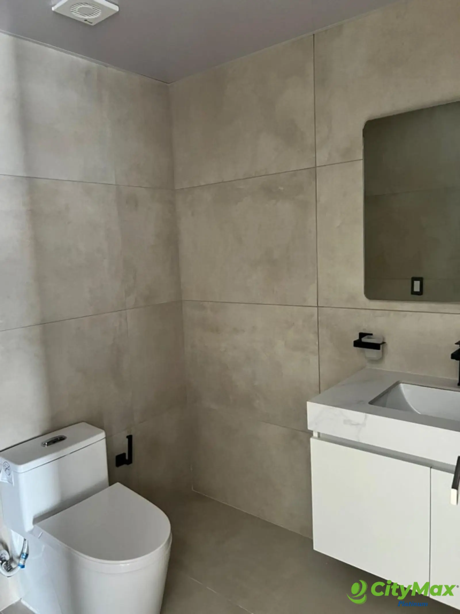 Venta de apartamento en Evaristo Morales Santo Domingo - foto 9
