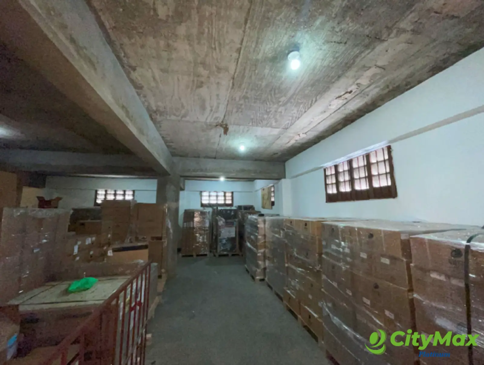 Edificio Comercial en Venta o Alquiler Ensanche Kennedy - foto 8