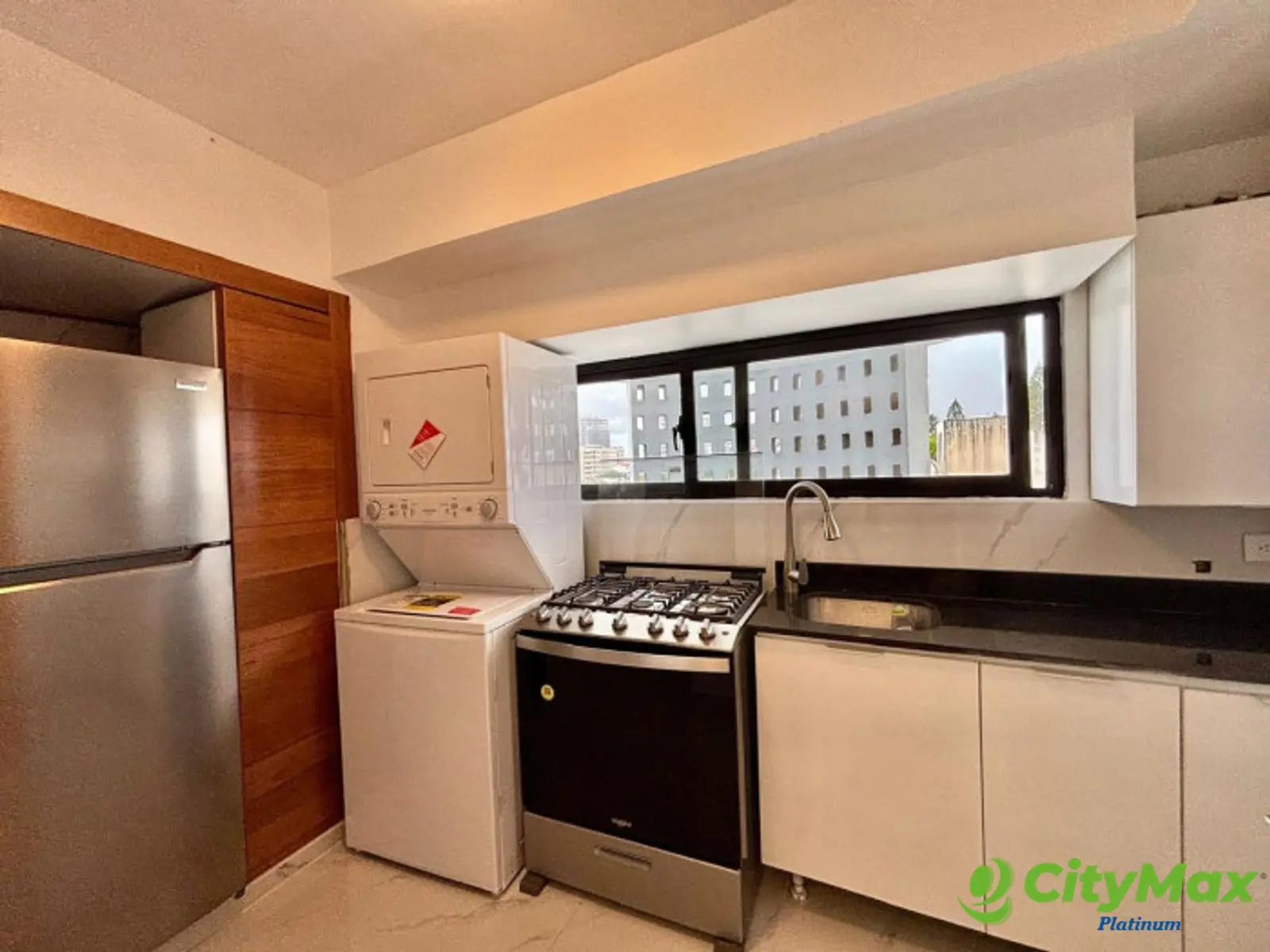 En la Av. Anacaona apartamento en venta y alquiler - foto 19