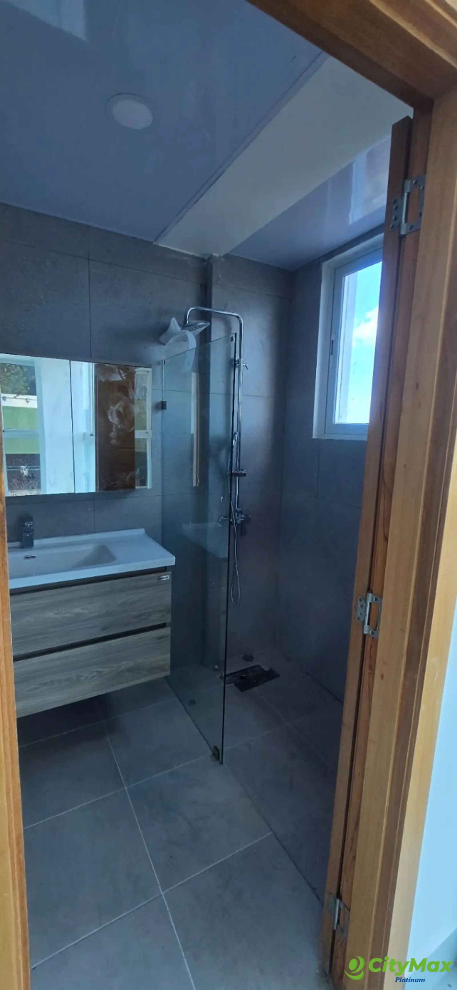 En Venta Apartamento en Bella Vista, Santo Domingo - foto 2
