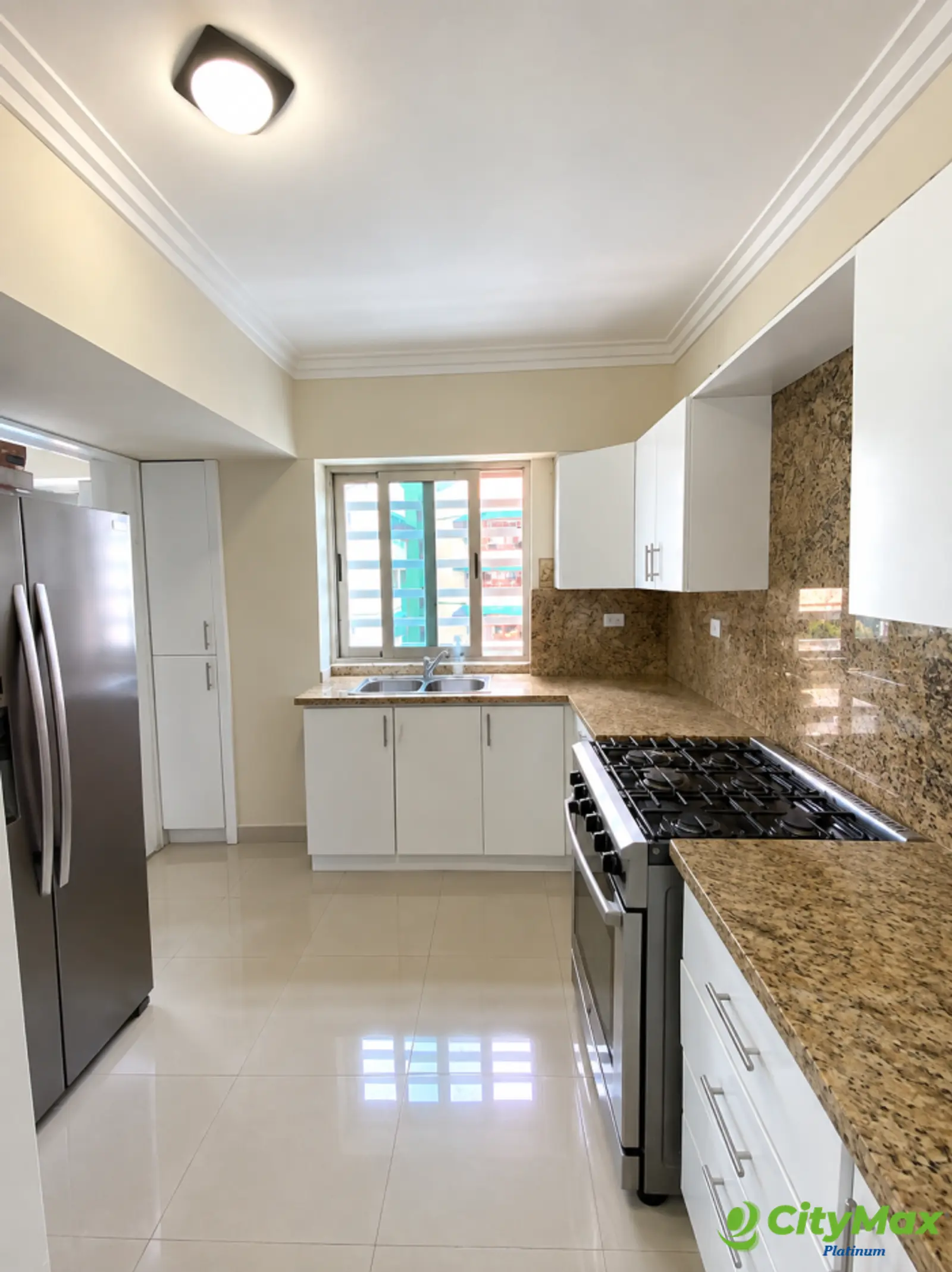 En Venta Apartamento en Evaristo Morales  - foto 6