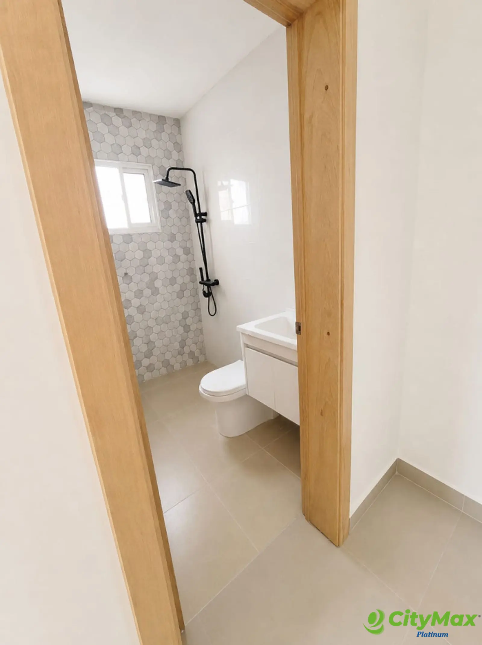 Apartamento en venta con piscina en la Jacobo Majluta - foto 4