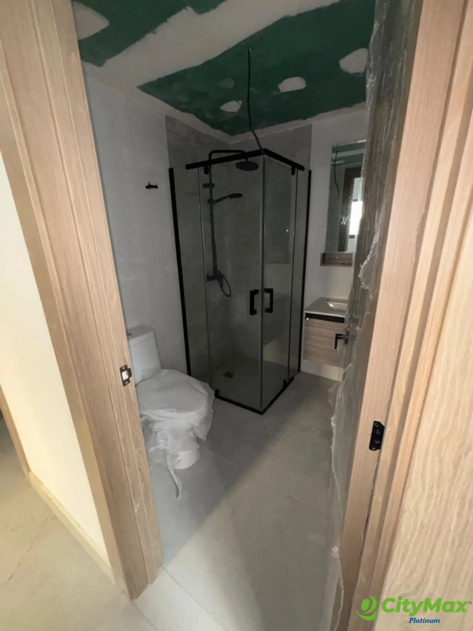 Renta apartamento en exclusivo sector Evaristo Morales - foto 7