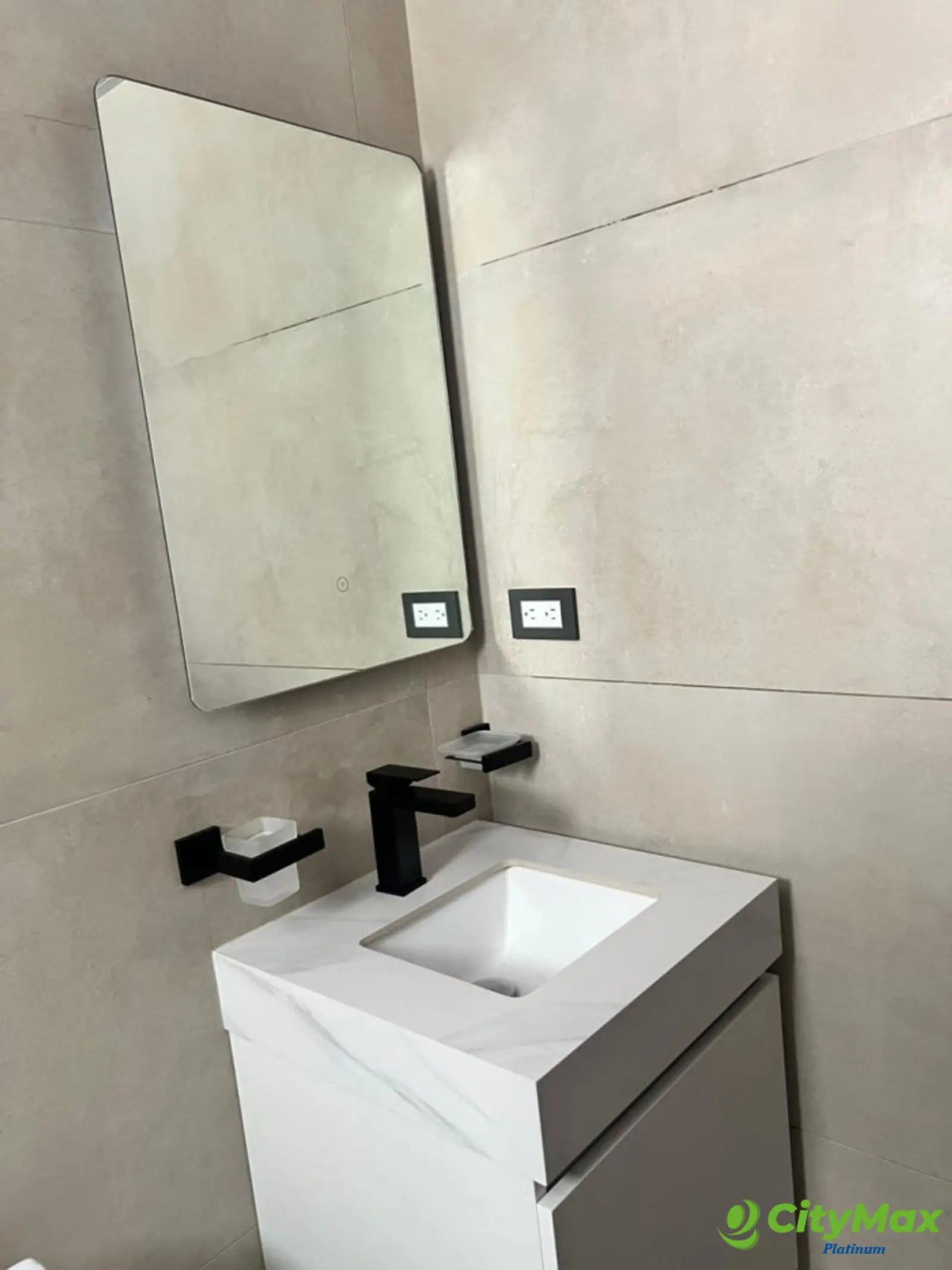 Venta de apartamento en Evaristo Morales Santo Domingo - foto 4