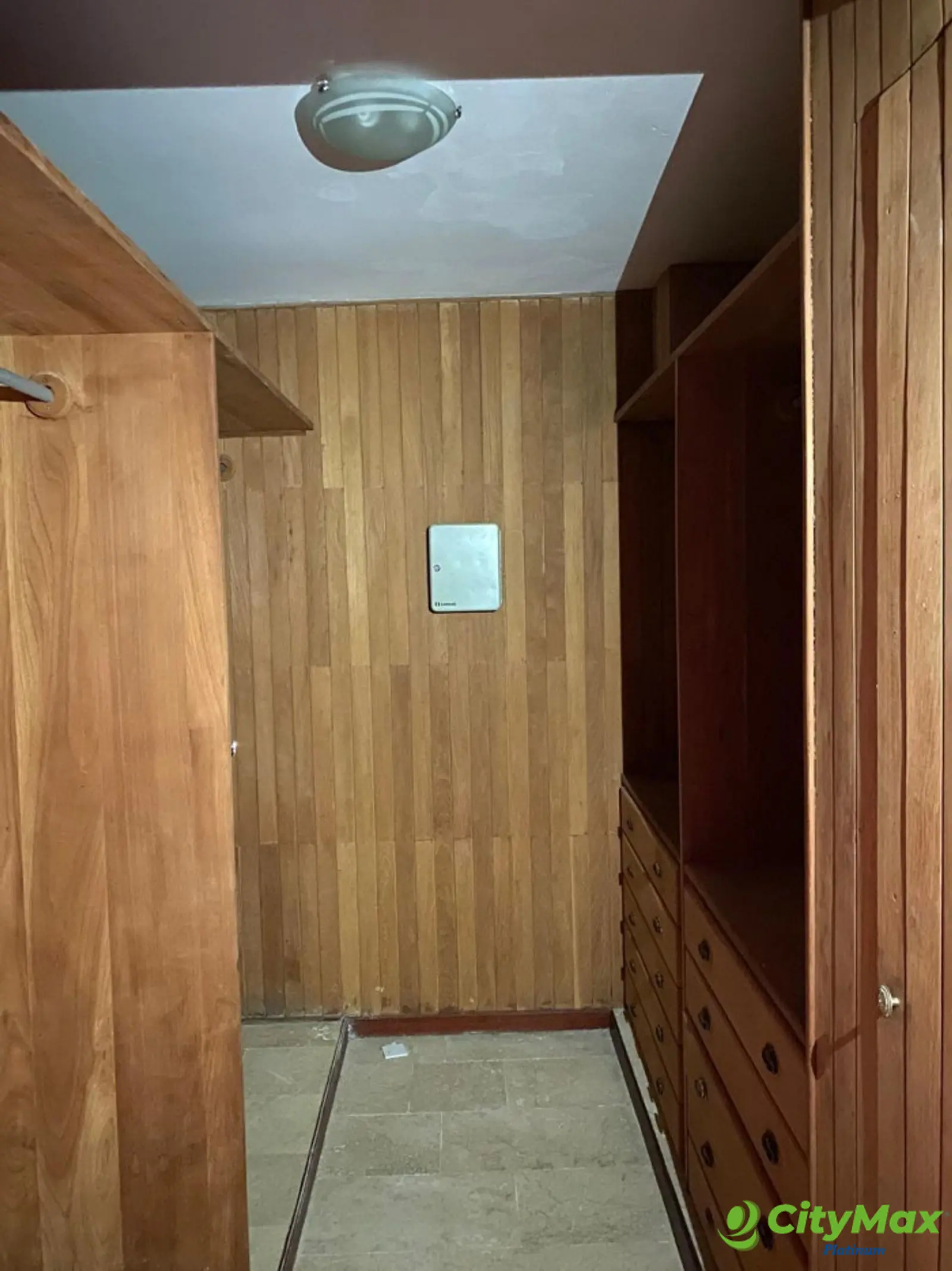 Espectacular Apartamento en alquiler Av. Anacaona - foto 28