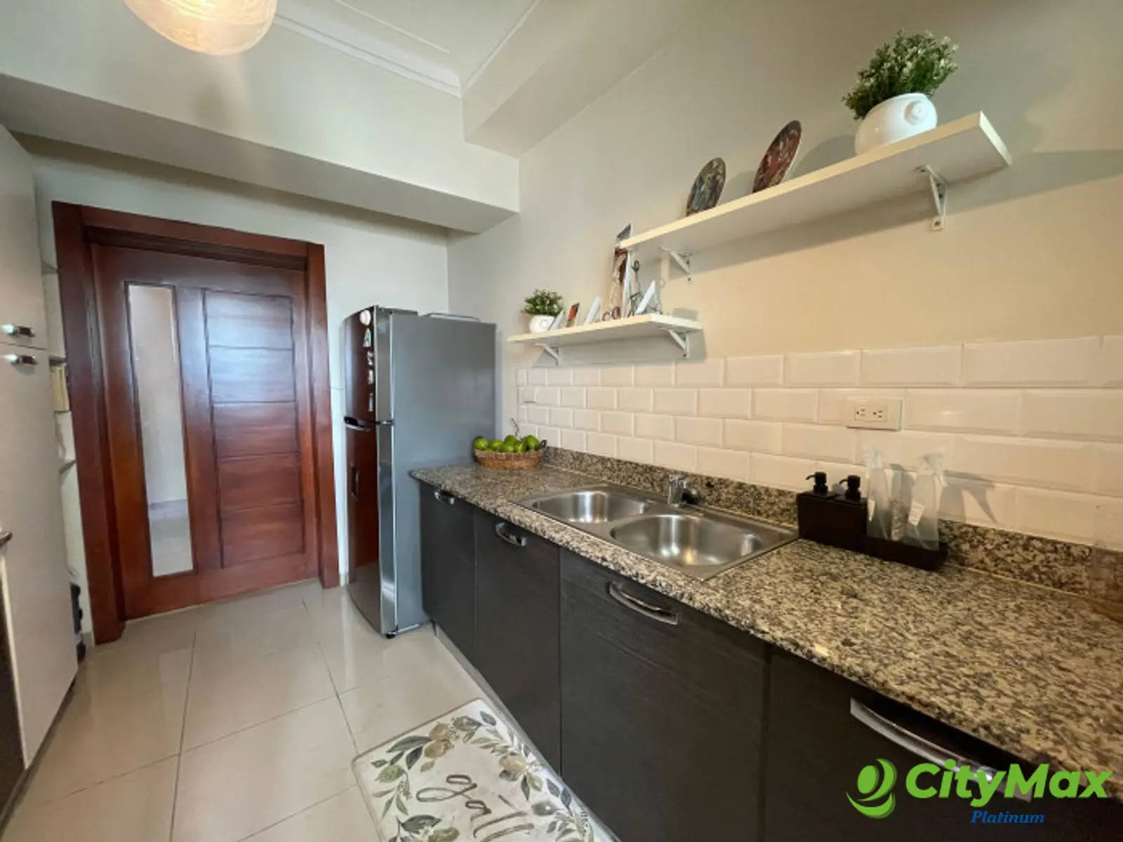 Apartamento Amueblado en Renta, en Evaristo Morales - foto 11