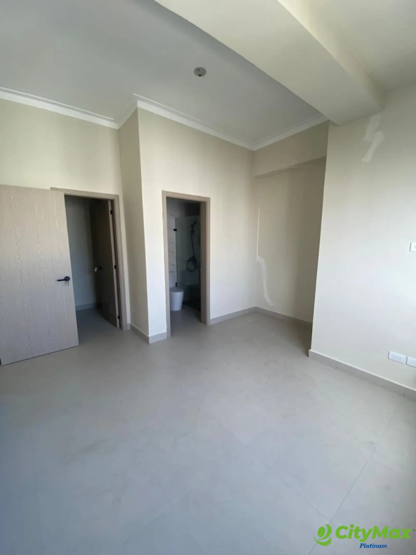 Venta de apartamento en Evaristo Morales Santo Domingo - foto 7