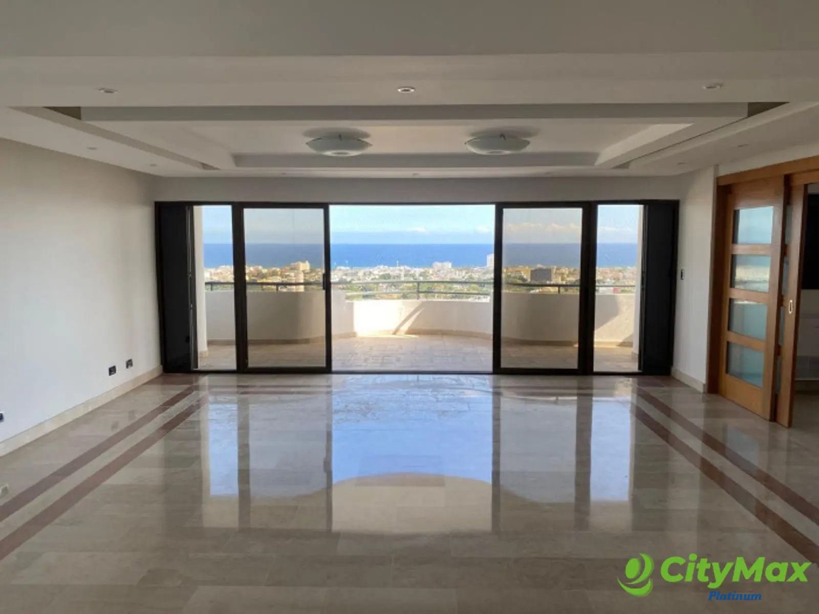 Espectacular Apartamento en alquiler Av. Anacaona - foto 10