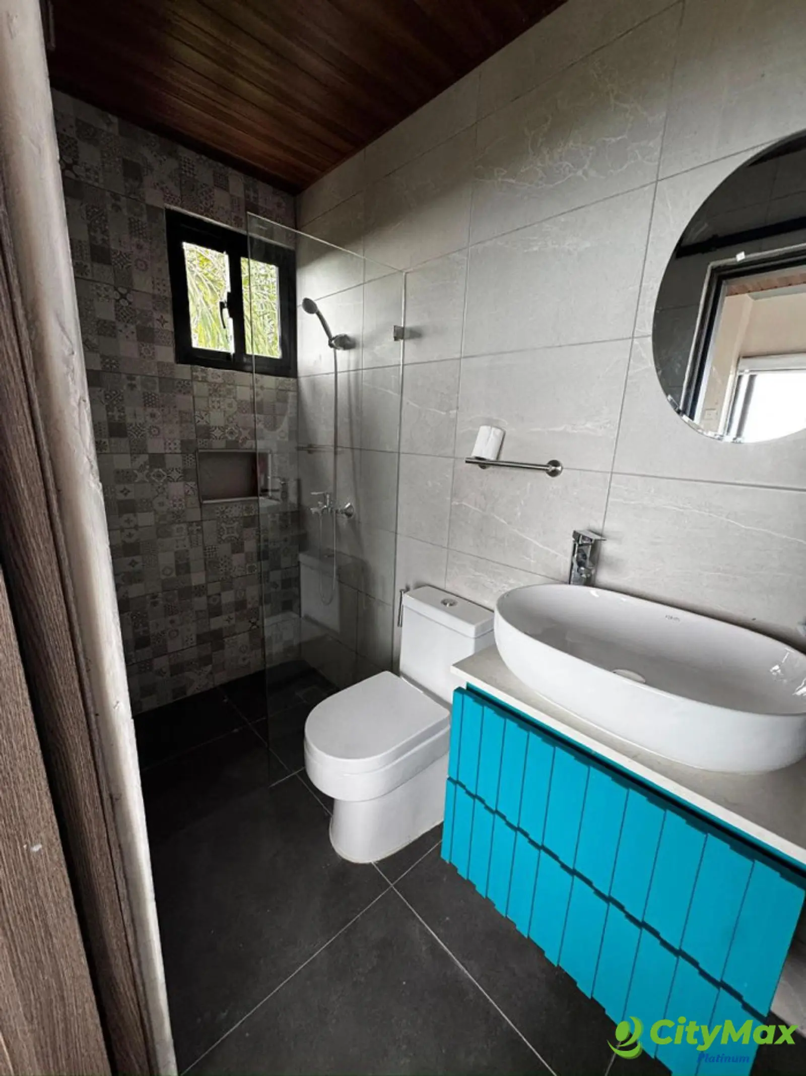 Venta de Expectacular Villa, La Colonia San Cristobal - foto 25