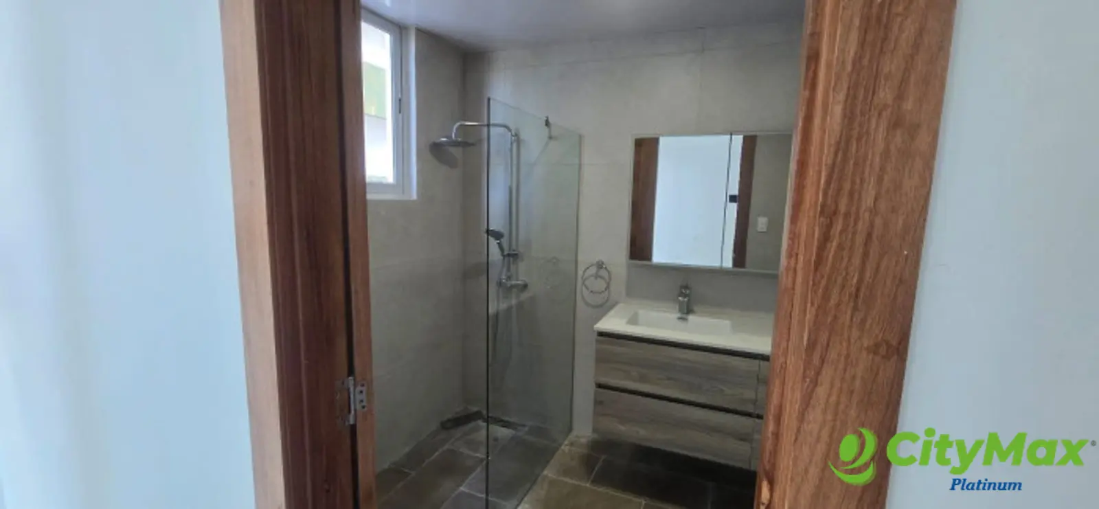 En Venta Apartamento en Bella Vista, Santo Domingo - foto 8