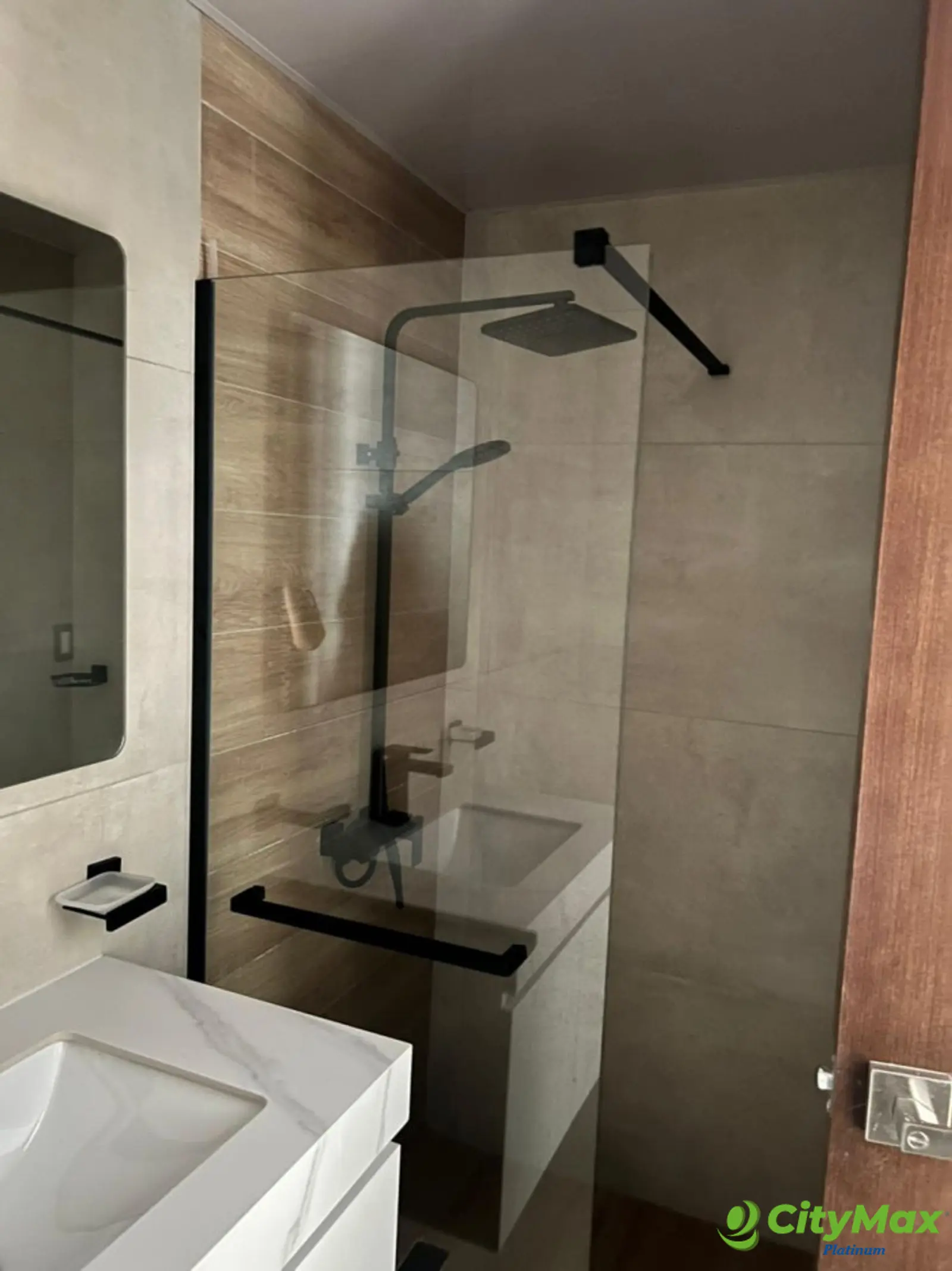Venta de apartamento en Evaristo Morales Santo Domingo - foto 8