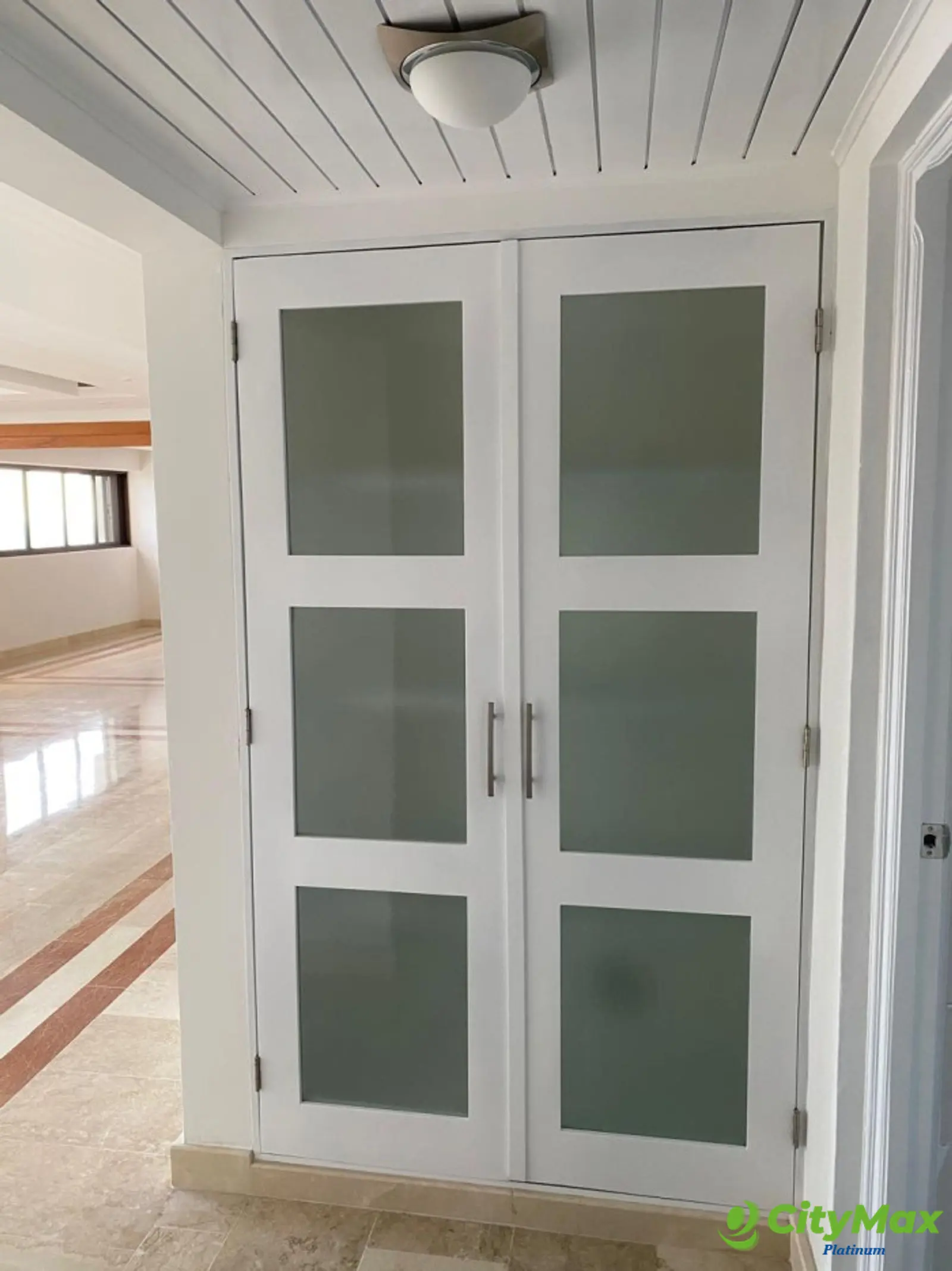 Espectacular Apartamento en alquiler Av. Anacaona - foto 22