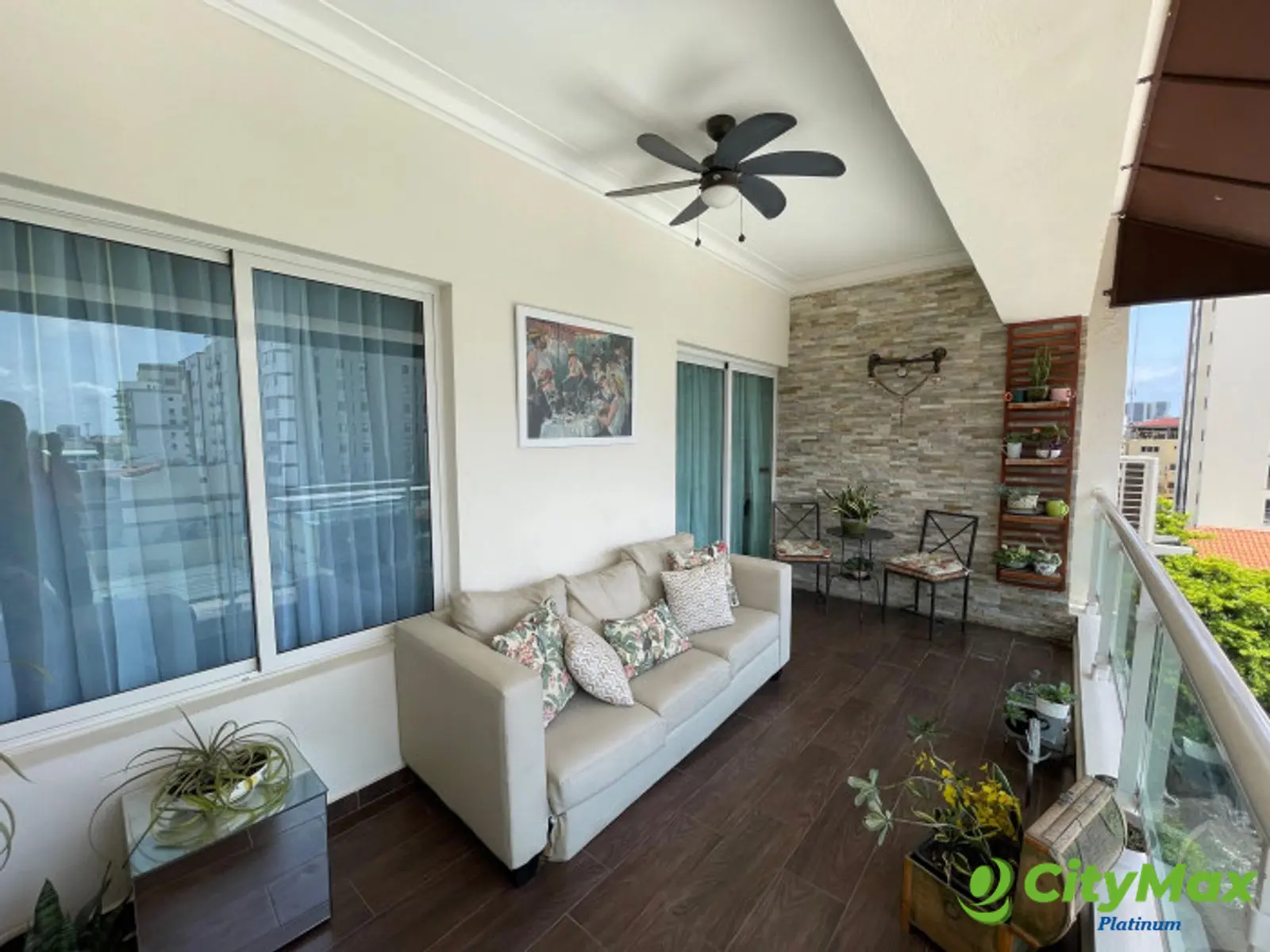 Apartamento Amueblado en Renta, en Evaristo Morales - foto 3