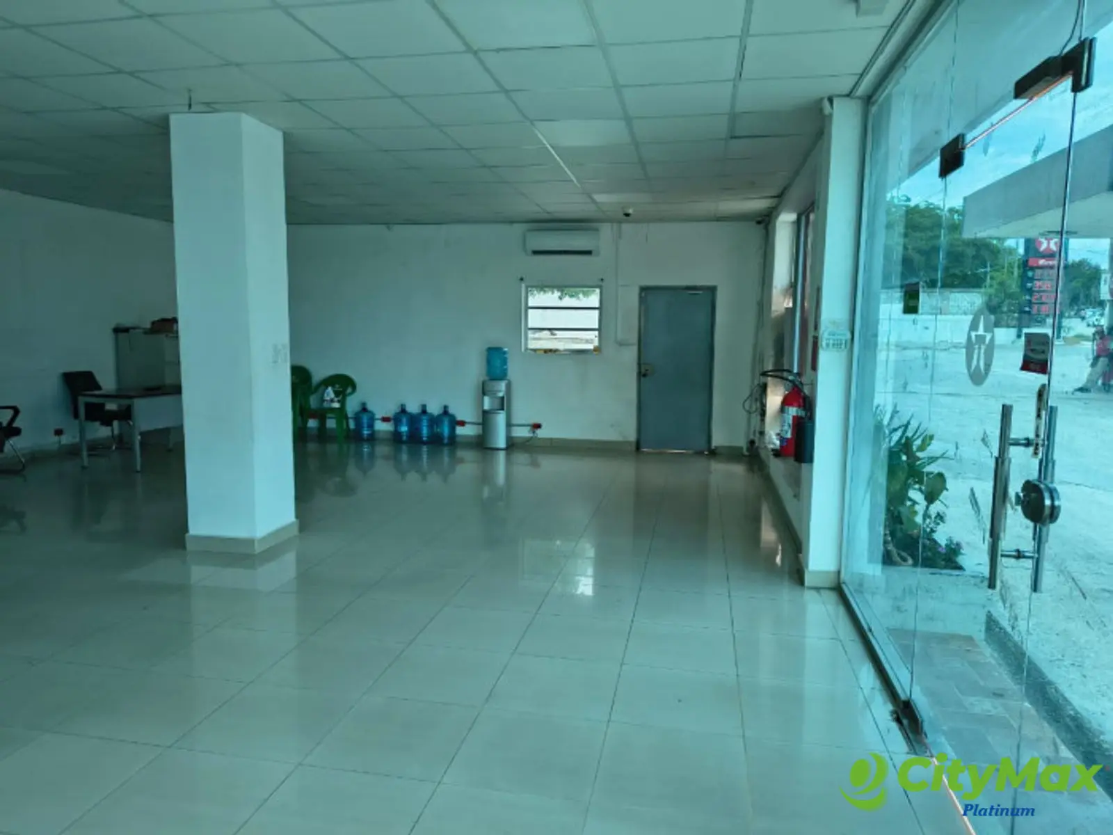 Local comercial y Car Wash en alquiler en Barahona - foto 3