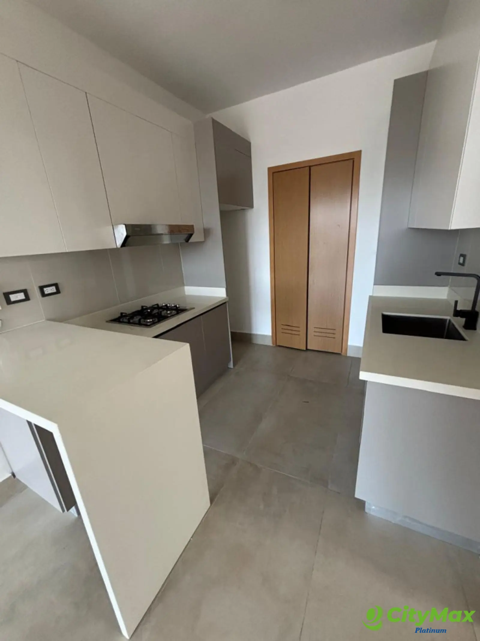 Renta de apartamento nuevo en Evaristo Morales - foto 15