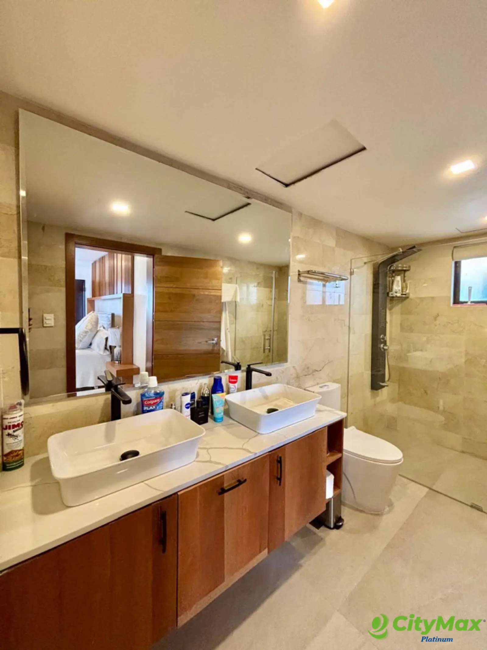 En la Av. Anacaona apartamento en venta y alquiler - foto 26