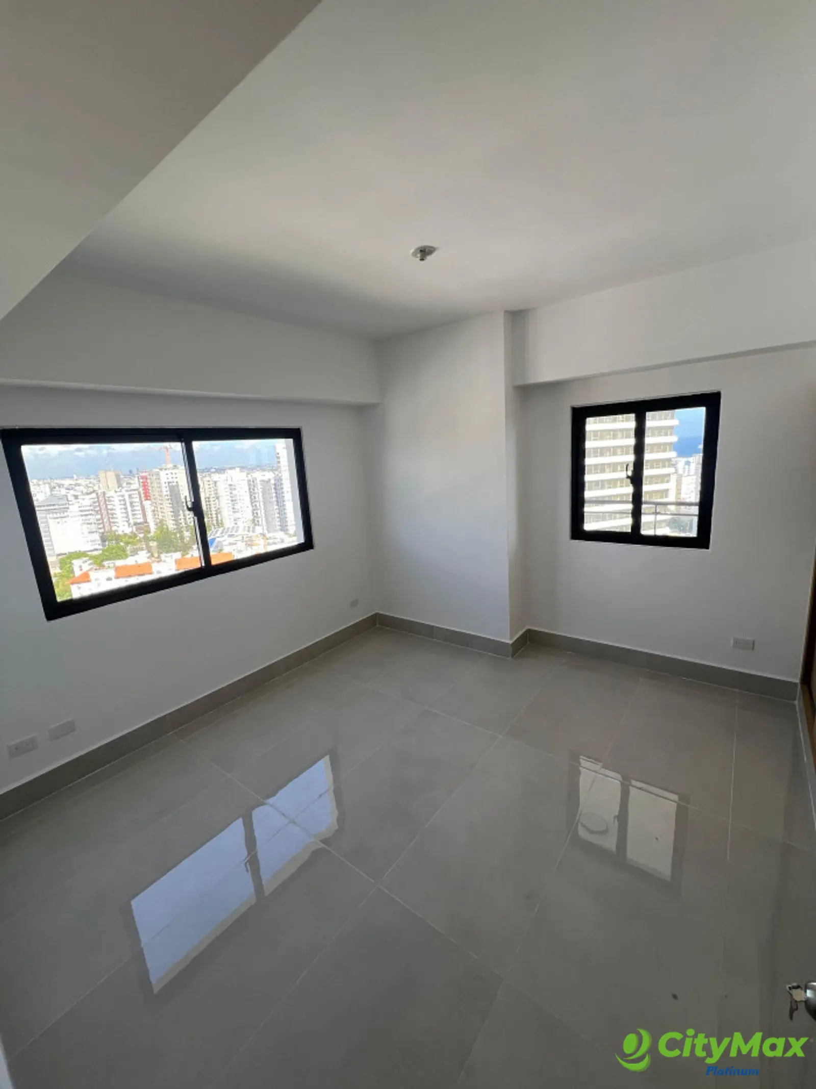 Alquiler de Apartamento de 2 Habitaciones, La Esperilla - foto 4