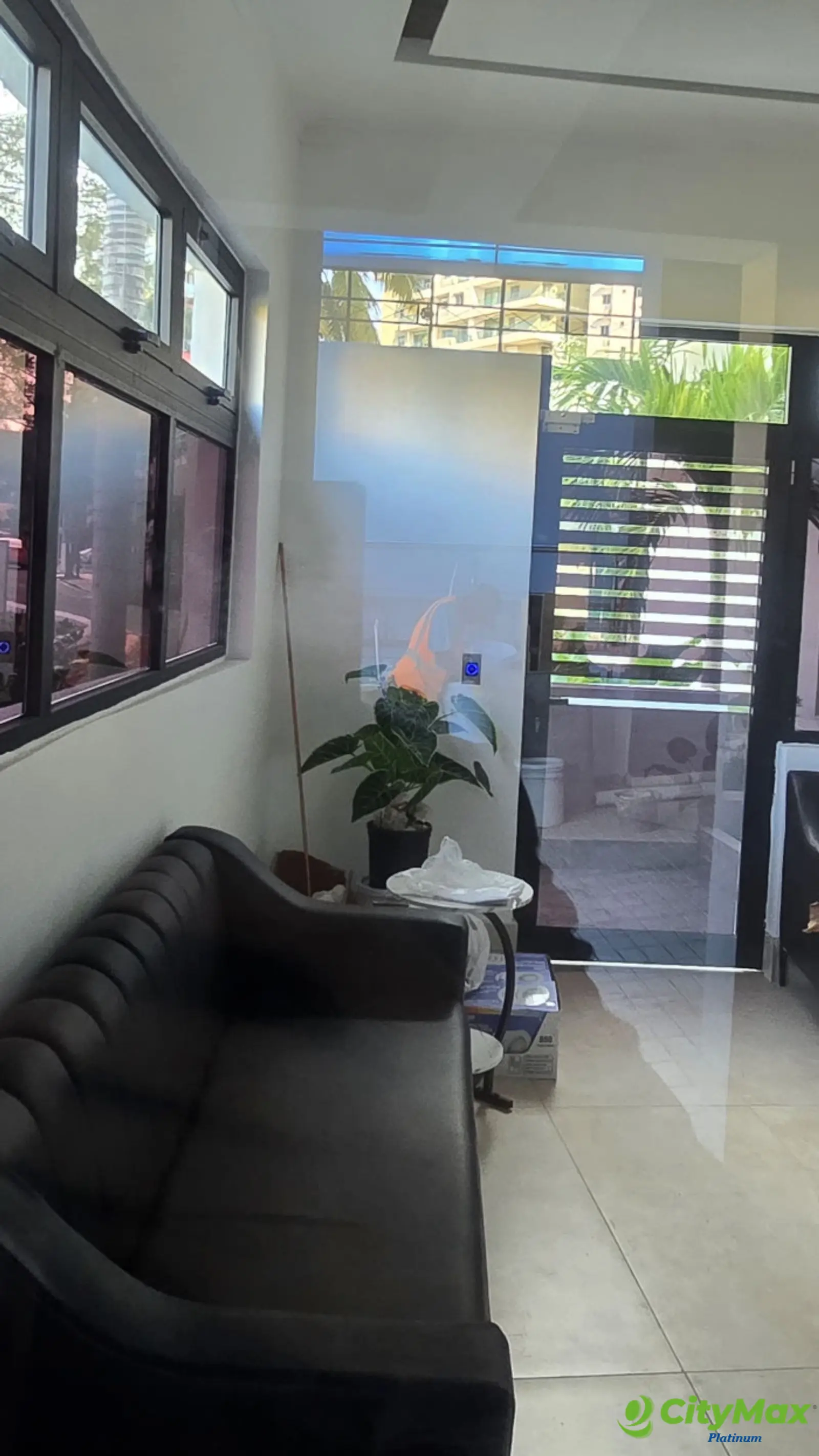  Apartamento en Venta en Los Cacicazgos, Santo Domingo. - foto 2
