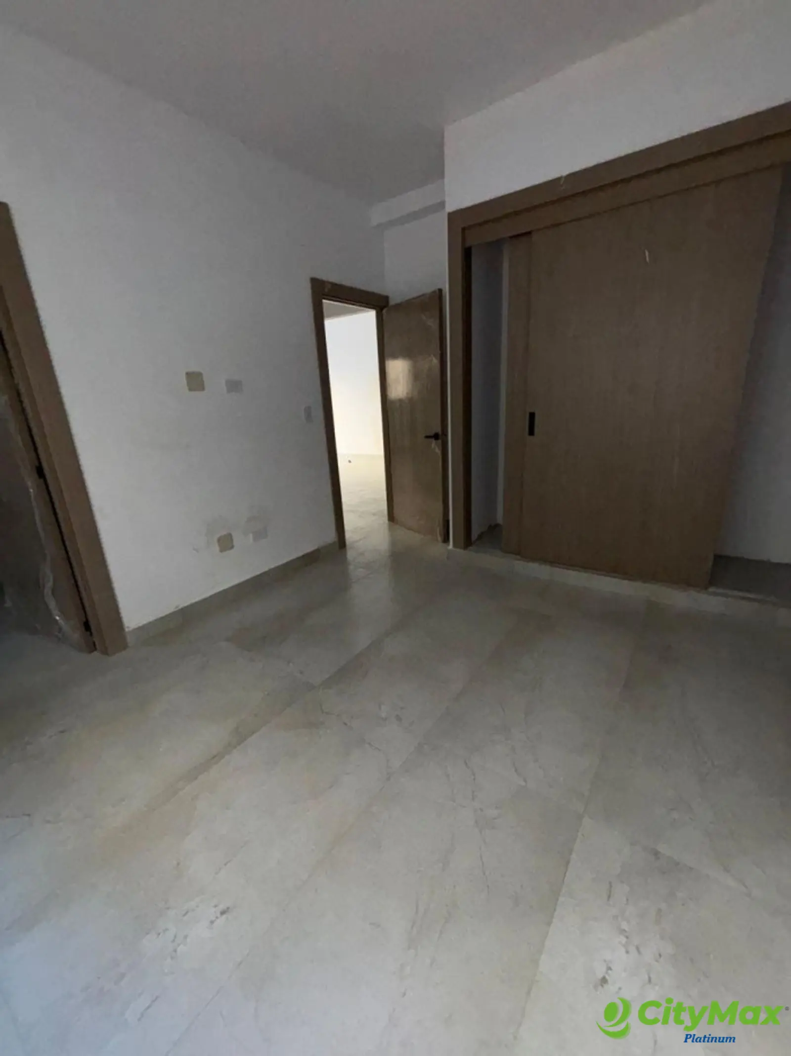 Renta apartamento en exclusivo sector Evaristo Morales - foto 10