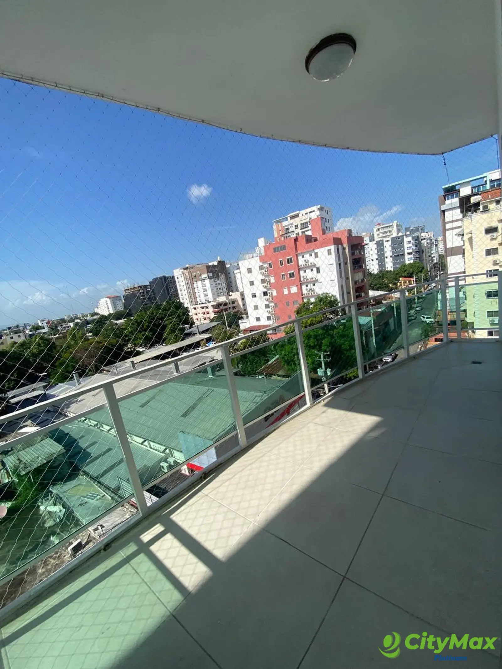 Apartamento en renta de 3 hab en Evaristo Morales - foto 3