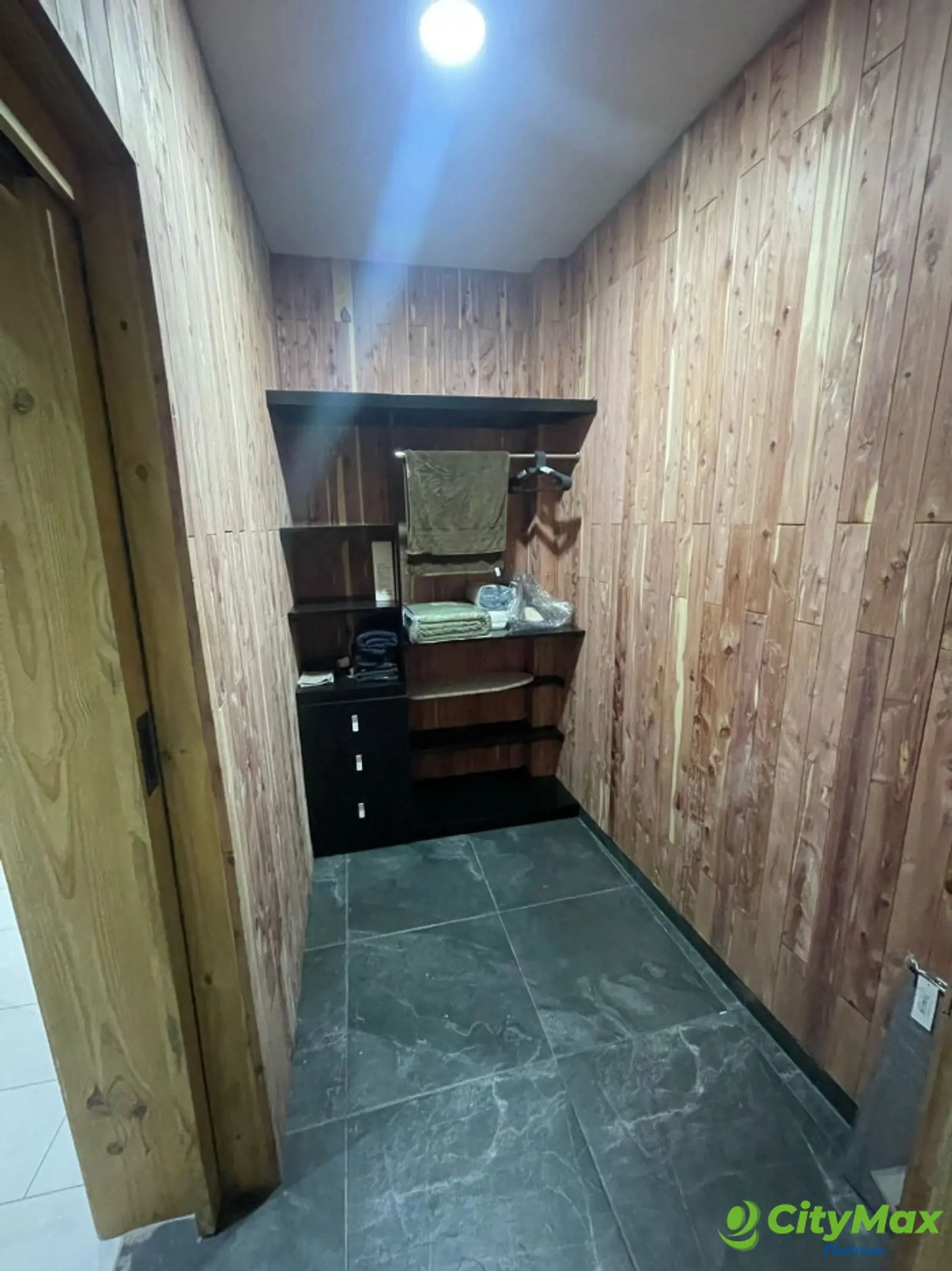 Venta de Expectacular Villa, La Colonia San Cristobal - foto 12