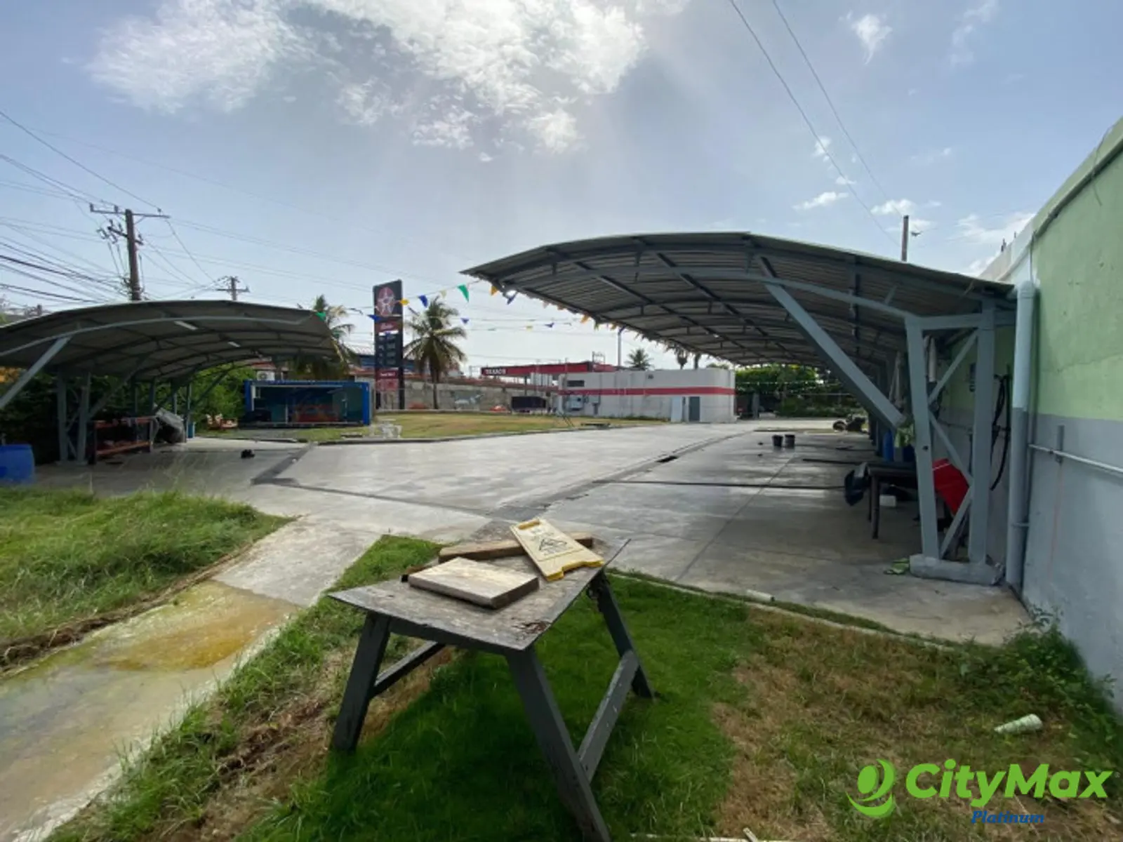 Local comercial en alquiler en la Autopista Duarte. - foto 9