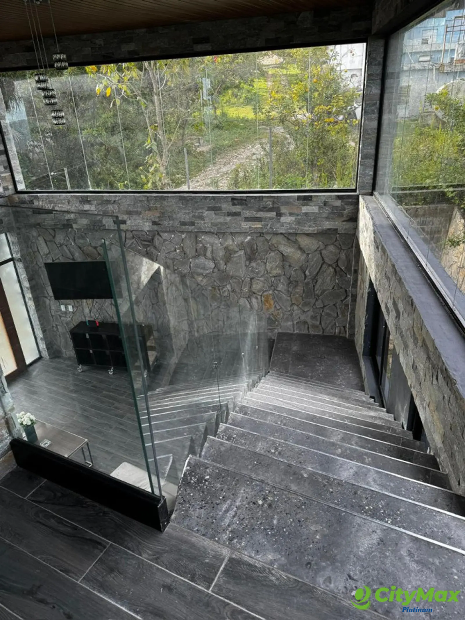 Venta de Expectacular Villa, La Colonia San Cristobal - foto 5