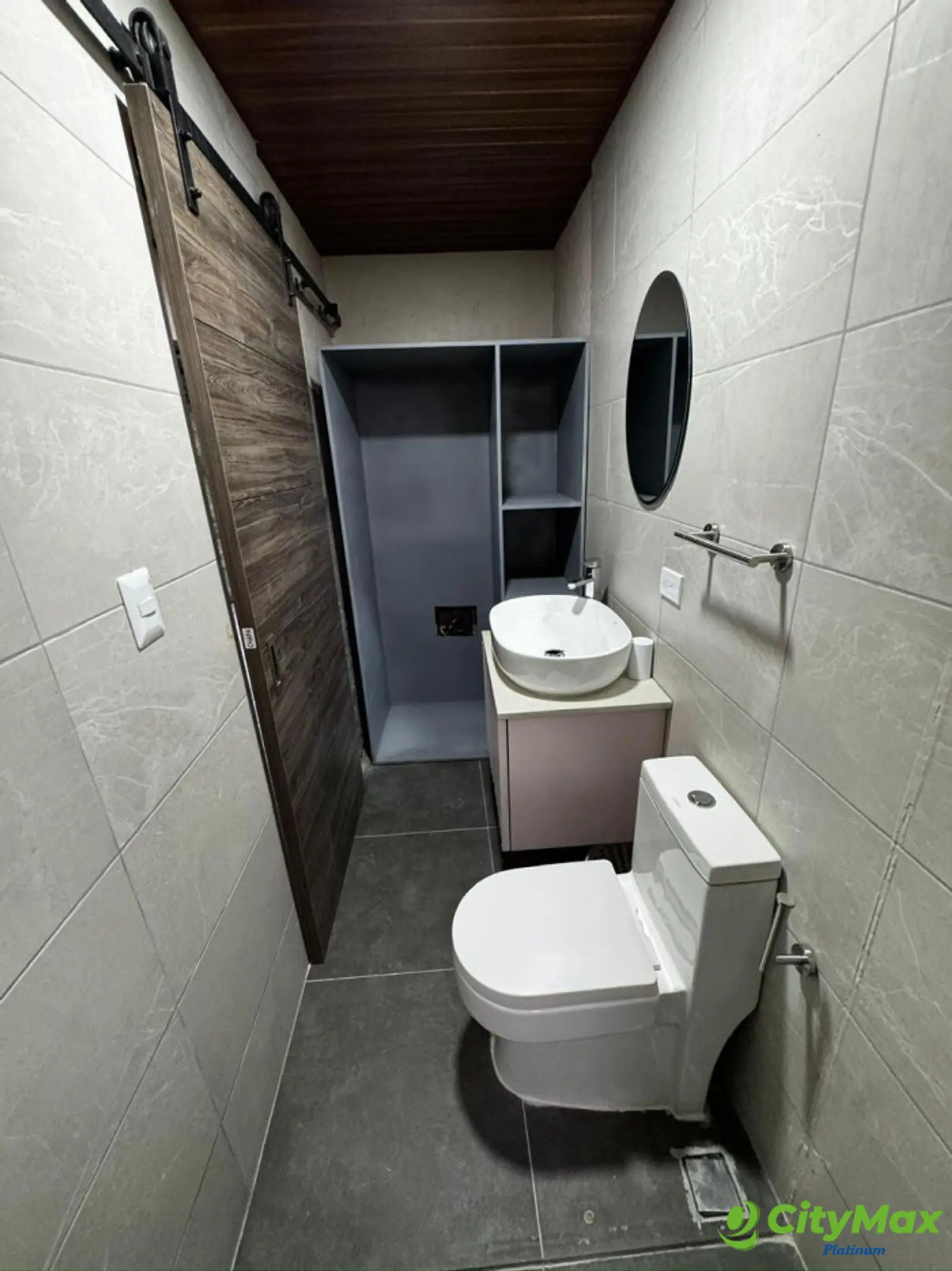 Venta de Expectacular Villa, La Colonia San Cristobal - foto 20