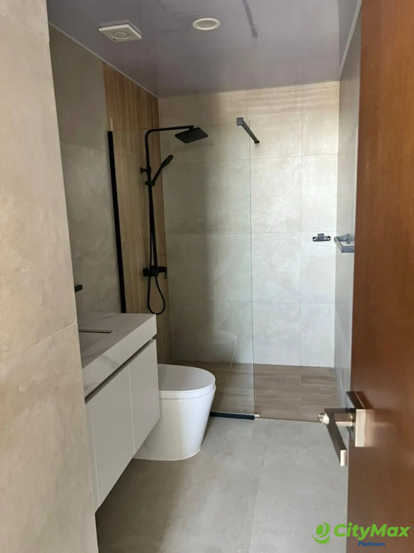 En venta de acogedor apartamento en Evaristo Morales - foto 18