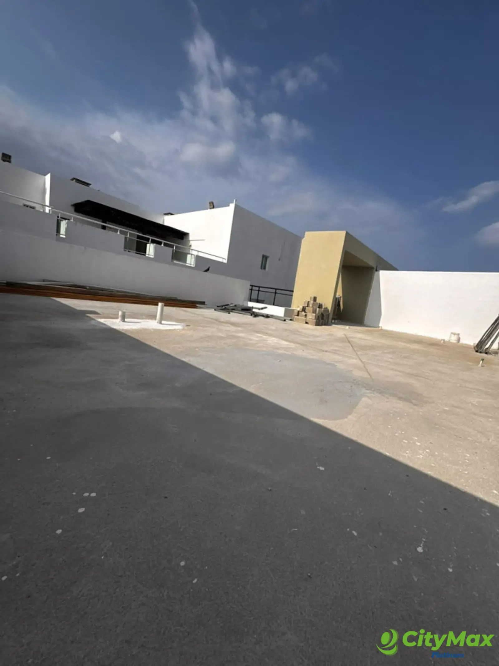 Apartamento en venta en los Restauradores Santo Domingo - Terraza privada