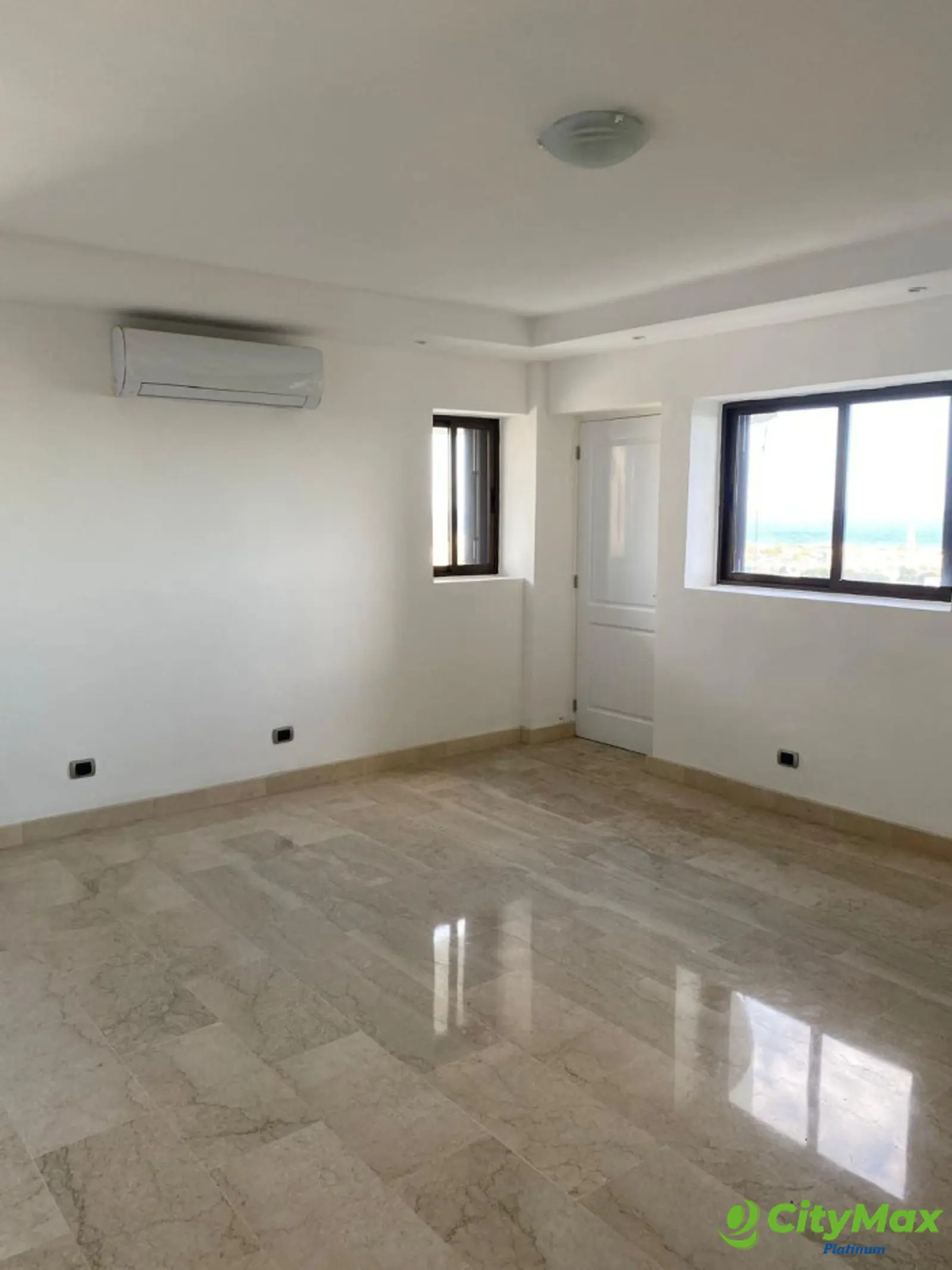 Espectacular Apartamento en alquiler Av. Anacaona - foto 23