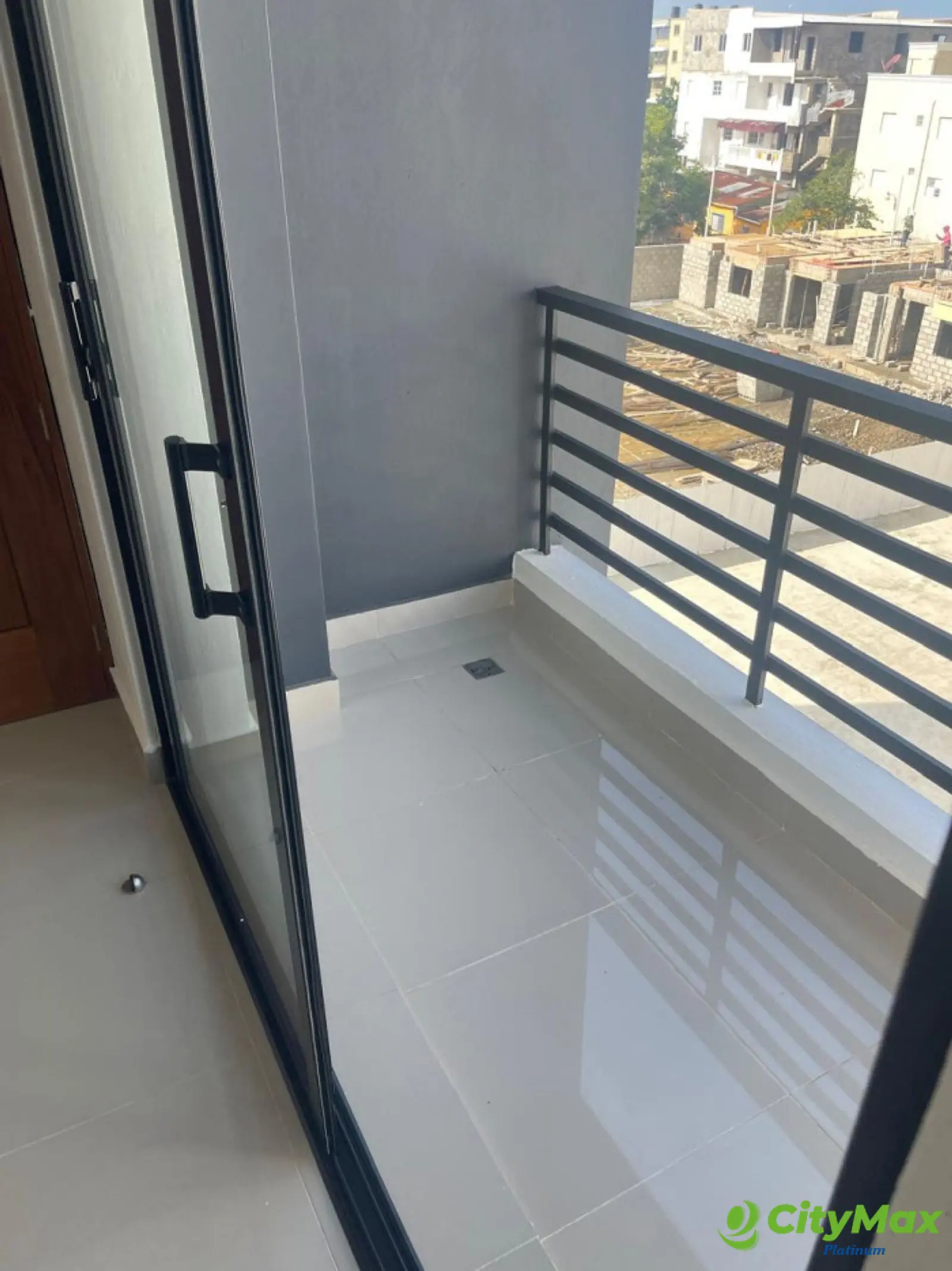 Venta de apartamento nuevo en los Alamos, Santiago - foto 9