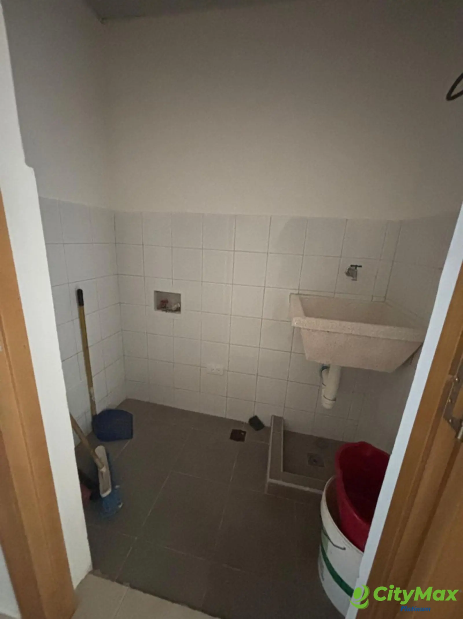Apartamento en Venta en Evaristo Morales Santo Domingo - foto 6