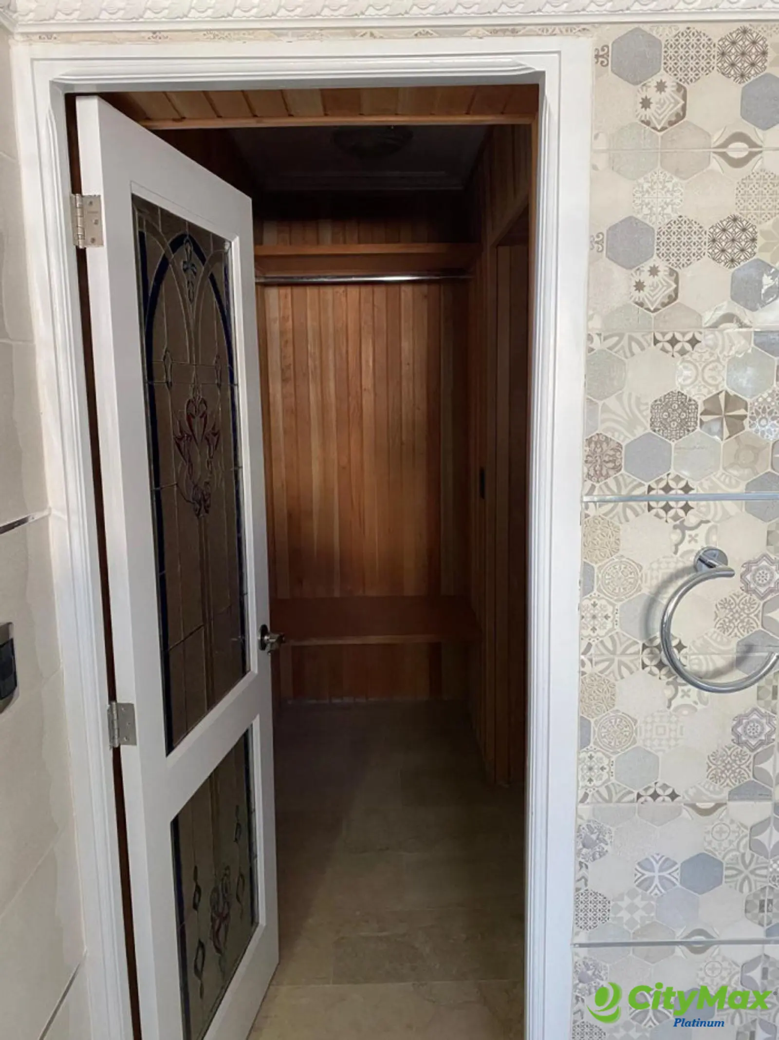 Espectacular Apartamento en alquiler Av. Anacaona - foto 27